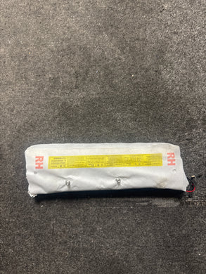 2010-2015 HYUNDAI TUCSON FRONT RIGHT PASSENGER SEAT AIRBAG (RH) (P)