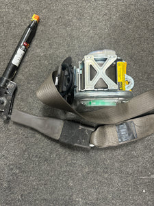 2011-2017 BUICK REGAL FRONT PASSENGER SEATBELT RETRACTOR (RH) (P)