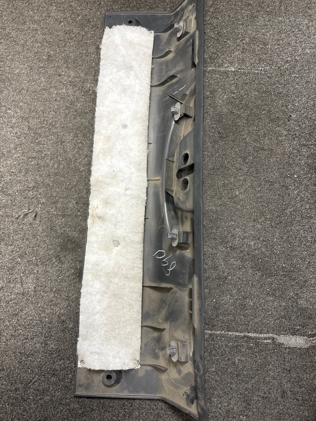 2012-2015 FIAT 500 TRUNK LIFT GATE SCUFF PLATE TRIM PN: 1RZ40JXWAD