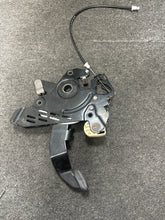 Load image into Gallery viewer, 2016-2023 MERCEDES METRIS W447 FOOT OPERATED PARKING BRAKE PEDAL (P) PN: A4474200084