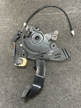 Load image into Gallery viewer, 2016-2023 MERCEDES METRIS W447 FOOT OPERATED PARKING BRAKE PEDAL (P) PN: A4474200084