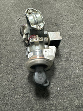 Load image into Gallery viewer, 2011-2013 SUBARU FORESTER CONVENTIONAL IGNITION LOCK W/ KEY (P)