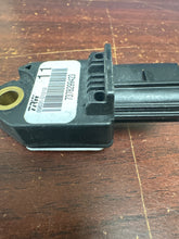 Load image into Gallery viewer, TOYOTA COROLLA MATRIX CRASH IMPACT SENSOR PN: 89831-01010 (P)