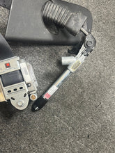 Load image into Gallery viewer, 2011-2015 KIA OPTIMA FRONT LEFT DRIVER SEATBELT W/PRETENSIONER (LH) (P) PN: 88810-4C00087