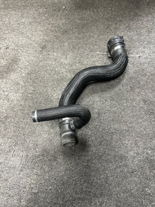 2007-2010 BMW X5 4.8L N56 COOLING RADIATOR LOWER HOSE PIPE (P)