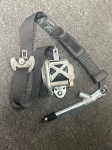 2011-2015 KIA OPTIMA FRONT RIGHT PASSENGER SEATBELT W/PRETENSIONER (RH) (P)