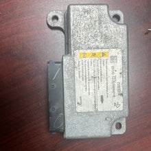 Load image into Gallery viewer, CHEVROLET IMPALA AIRBAG CONTROL MODULE P/N 25927274 (P)