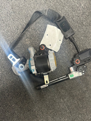 2012-2017 KIA RIO FRONT RIGHT PASSENGER  SEATBELT W/PRETENSIONER (RH) (P)