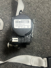 Load image into Gallery viewer, 2006-2009 CADILLAC STS FRONT PASSENGER SEATBELT PN: 25965965 (LH) (P)