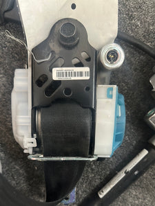 2012-2017 KIA RIO FRONT RIGHT PASSENGER  SEATBELT W/PRETENSIONER (RH) (P)