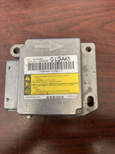 Load image into Gallery viewer, CHEVROLET EXPRESS AIRBAG CONTROL MODULE P/N 15196489 (P)