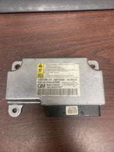 Load image into Gallery viewer, CHEVY MALIBU AIRBAG CONTROL MODULE P/N 15821096 (P)
