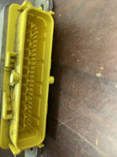 Load image into Gallery viewer, VOLKSWAGEN BEETLE AIRBAG CONTROL MODULE P/N 6Q0909605AK (P)