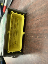 Load image into Gallery viewer, VOLKSWAGEN PASSAT AIRBAG CONTROL MODULE P/N 5C0959655 (P)
