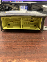 Load image into Gallery viewer, HONDA ACCORD AIRAG CONTROL MODULE P/N 77960T2AA013M4 (P)
