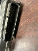 Load image into Gallery viewer, CHEVROLET COBALT AIRBAG CONTROL MODULE P/N 5WY74090 (P)