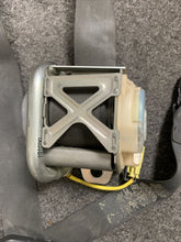 Load image into Gallery viewer, 2007 JEEP WRANGLER PASSENGER FRONT RIGHT SEATBELT (RH) PN: 5KC661DVAC (P)