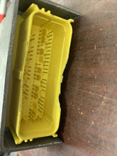 Load image into Gallery viewer, VOLKSWAGEN PASSAT AIRBAG CONTROL MODULE P/N 3C0909605N (P)