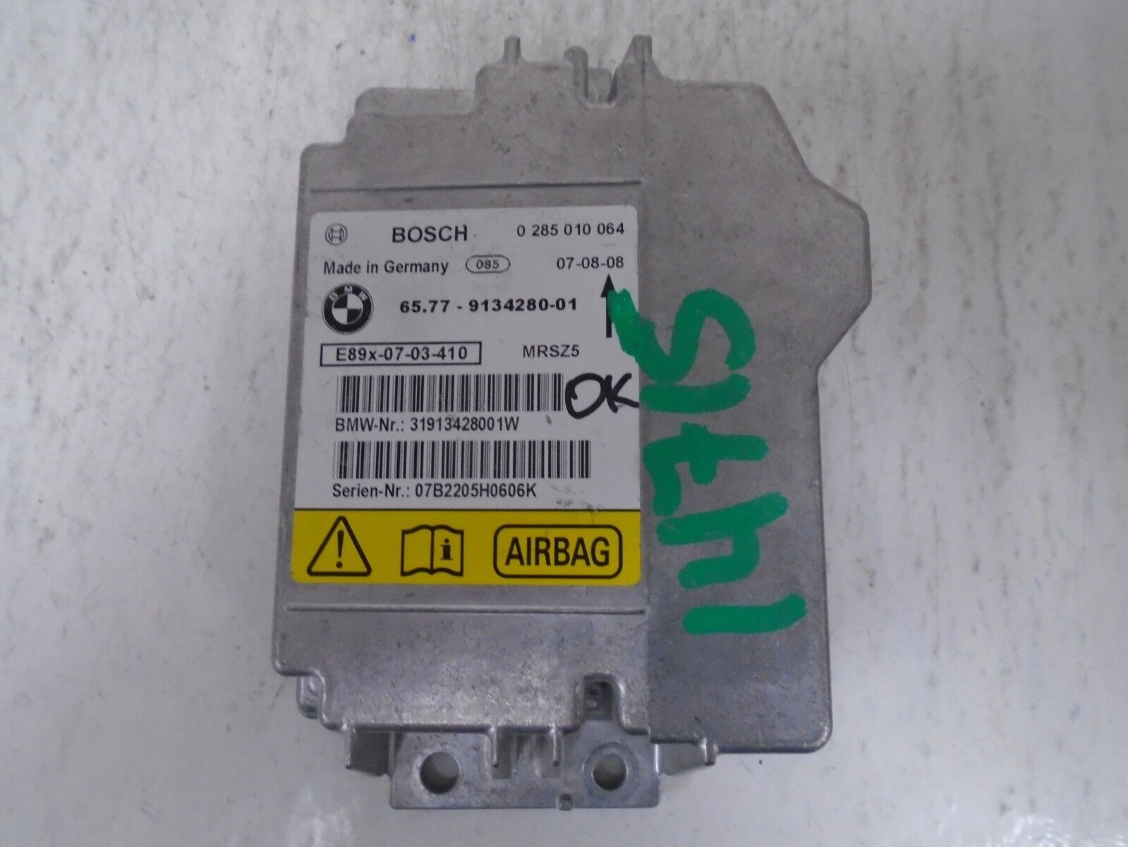 BMW 328i AIRBAG Control Module P/N 0285010064 (P) – Airbag Master Tech