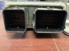 Load image into Gallery viewer, FORD F-250 SUPER DUTY AIRBAG CONTROL MODULE P/N 9C3414B321AC (P)