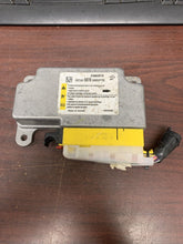 Load image into Gallery viewer, SATURN VUE AIRBAG CONTROL MODULE PN: 25865978 (P)