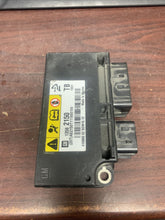 Load image into Gallery viewer, CHEVY CAMARO AIRBAG CONTROL MODULE PN:13582150 (P)