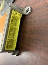 Load image into Gallery viewer, INFINITI QX56 AIRBAG CONTROL MODULE P/N 988201LA0A (P)