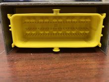 Load image into Gallery viewer, AUDI A3 AIRBAG CONTROL MODULE P/N 8P0959655A (P)