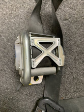 Load image into Gallery viewer, 2007 JEEP WRANGLER PASSENGER FRONT RIGHT SEATBELT (RH) PN: 5KC661DVAC (P)