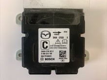 Load image into Gallery viewer, MAZDA 2 &amp; TOYOTA YARIS AIRBAG CONTROL MODULE P/N DA8A57K30 (P)