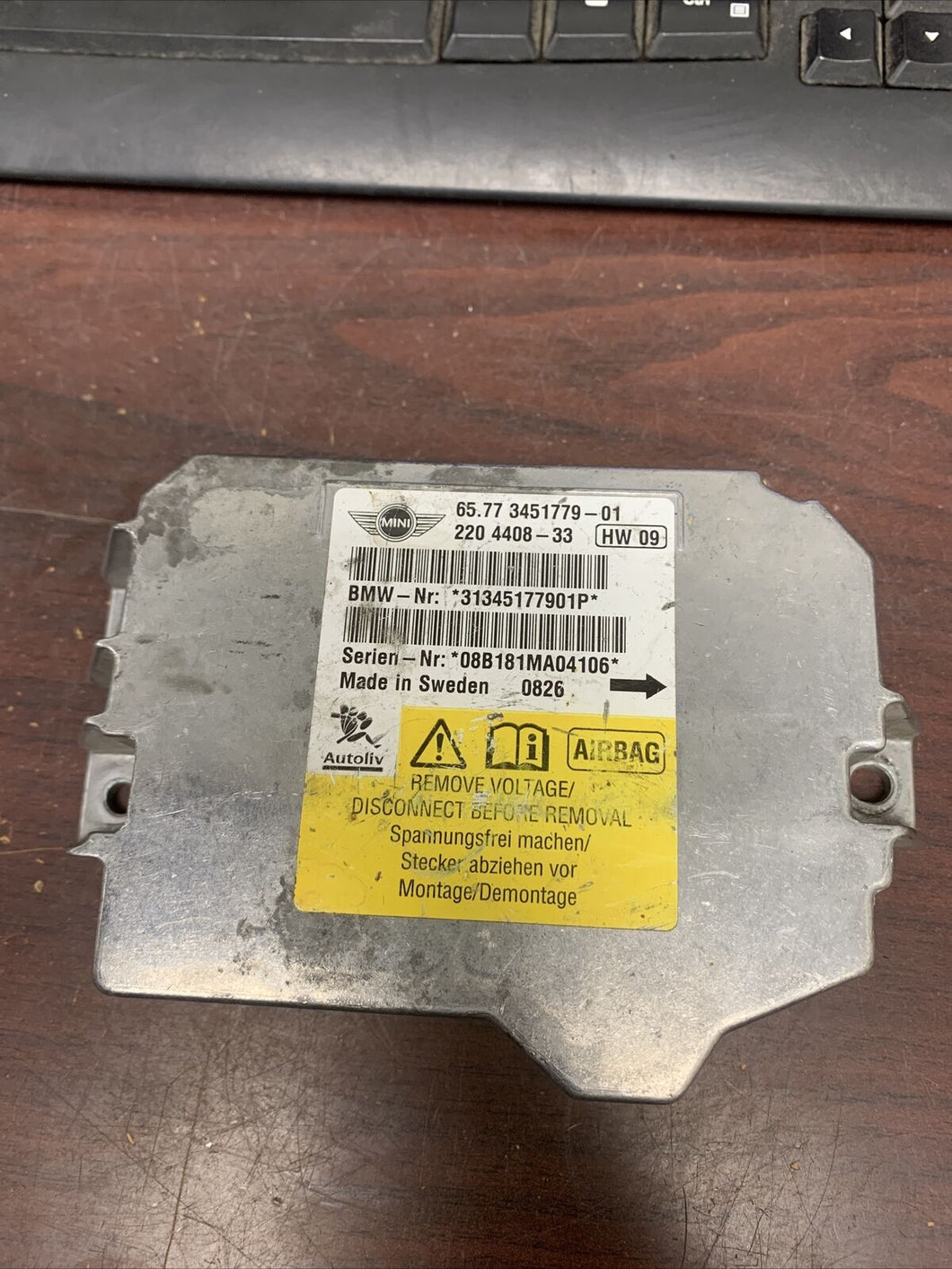 MINI COOPER CLUBMAN, R56, & R55 AIRBAG CONTROL MODULE P/N 6577345177901 (P)