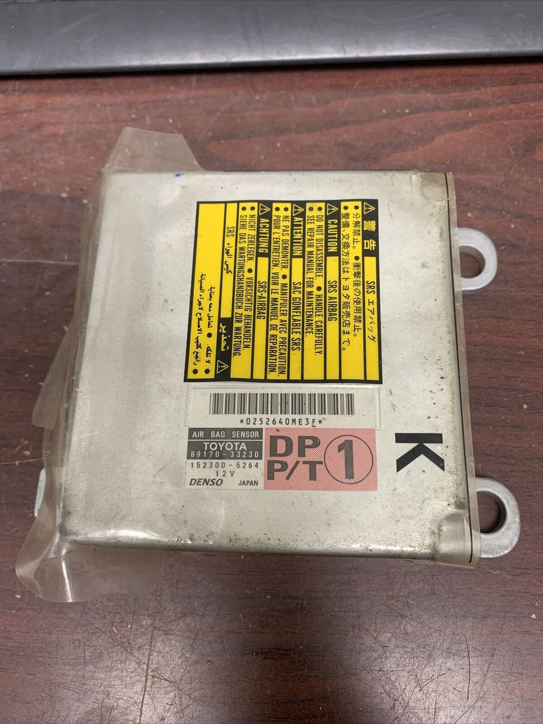 TOYOTA CAMRY AIRBAG CONTROL MODULE PN: 89170-33230 (P)