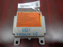 Load image into Gallery viewer, NISSAN Armada AIRBAG Control Module P/N 988207S606 (P)