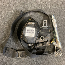 Load image into Gallery viewer, 2013-2018 FORD FOCUS FRONT PASSENGER SEAT-BELT (P)
