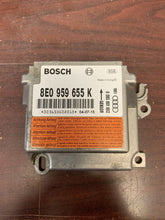 Load image into Gallery viewer, AUDI A4 AIRBAG CONTROL MODULE P/N 8E0959655K (P)