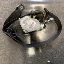 Load image into Gallery viewer, 2015 CHRYSLER TOWN &amp; COUNTRY REAR LEFT SEAT-BELT (P)