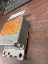 Load image into Gallery viewer, NISSAN 350Z AIRBAG CONTROL MODULE P/N 28556CD000 (P)