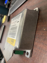 Load image into Gallery viewer, BMW 5 SERIES AIRBAG CONTROL MODULE P/N 65776920848 (P)