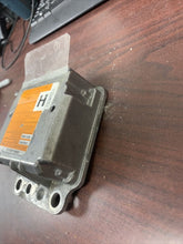 Load image into Gallery viewer, NISSAN CUBE AIRBAG CONTROL MODULE P/N 988201FC0A (P)
