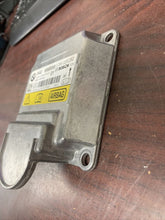 Load image into Gallery viewer, BMW 1, 2, 3, &amp; 4 SERIES AIRBAG CONTROL MODULE P/N 34526855558 (P)