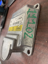Load image into Gallery viewer, BMW 1, 2, 3, &amp; 4 F-SERIES, M3 &amp; M4 AIRBAG CONTROL MODULE P/N 0 265 020 692 (P)