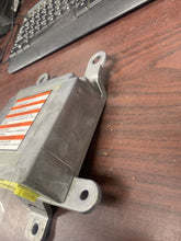 Load image into Gallery viewer, SUBARU GENUINE &amp; LEGACY GT AIRBAG CONTROL MODULE P/N TN1523008240 (P)