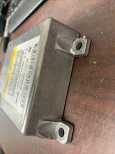 Load image into Gallery viewer, BMW 5 SERIES AIRBAG CONTROL MODULE P/N 65776920848 (P)