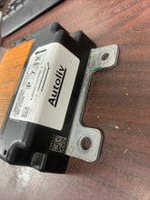 Load image into Gallery viewer, NISSAN ROGUE AIRBAG CONTROL MODULE P/N 988205HS0A (P)