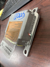 Load image into Gallery viewer, NISSAN MAXIMA AIRBAG CONTROL MODULE P/N 988209N00C (P)