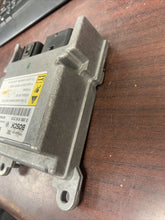 Load image into Gallery viewer, PONTIAC G8 AIRBAG CONTROL MOUDULE P/N 92218790 (P)