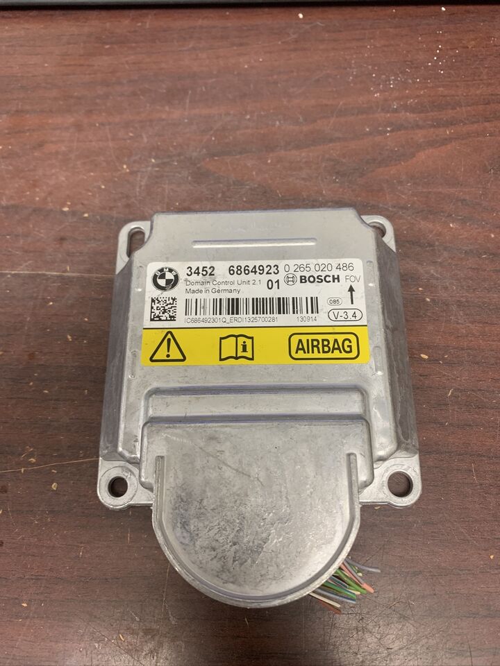 BMW 5, 6, & 7 SERIES AIRBAG CONTROL MODULE P/N 34526864923 (P)