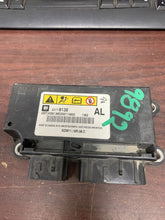Load image into Gallery viewer, CHEVROLET CAPTIVA AIRBAG CONTROL MODULE P/N 22778138 (P)