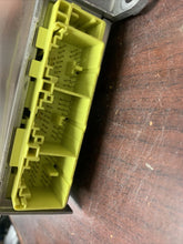 Load image into Gallery viewer, MAZDA CX-7 AIRBAG CONTOL MODULE P/N EG2357K30A (P)