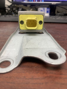 TOYOTA SIENNA LEFT FRONT AIRBAG CONTROL MODULE P/N 8983045010 (P)